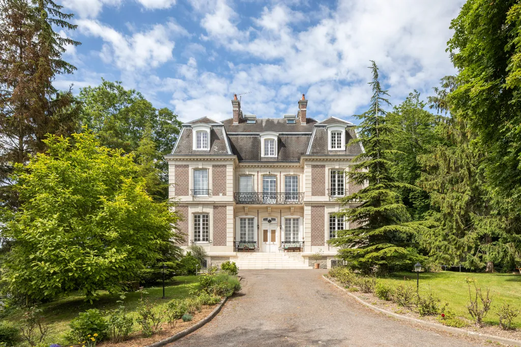 Château d'Avesnes le Castelet